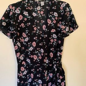 Dress with cute small flowers